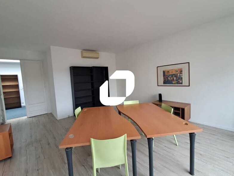 Office in Bordeaux to rent - Interior Photo - Image 3 of 17