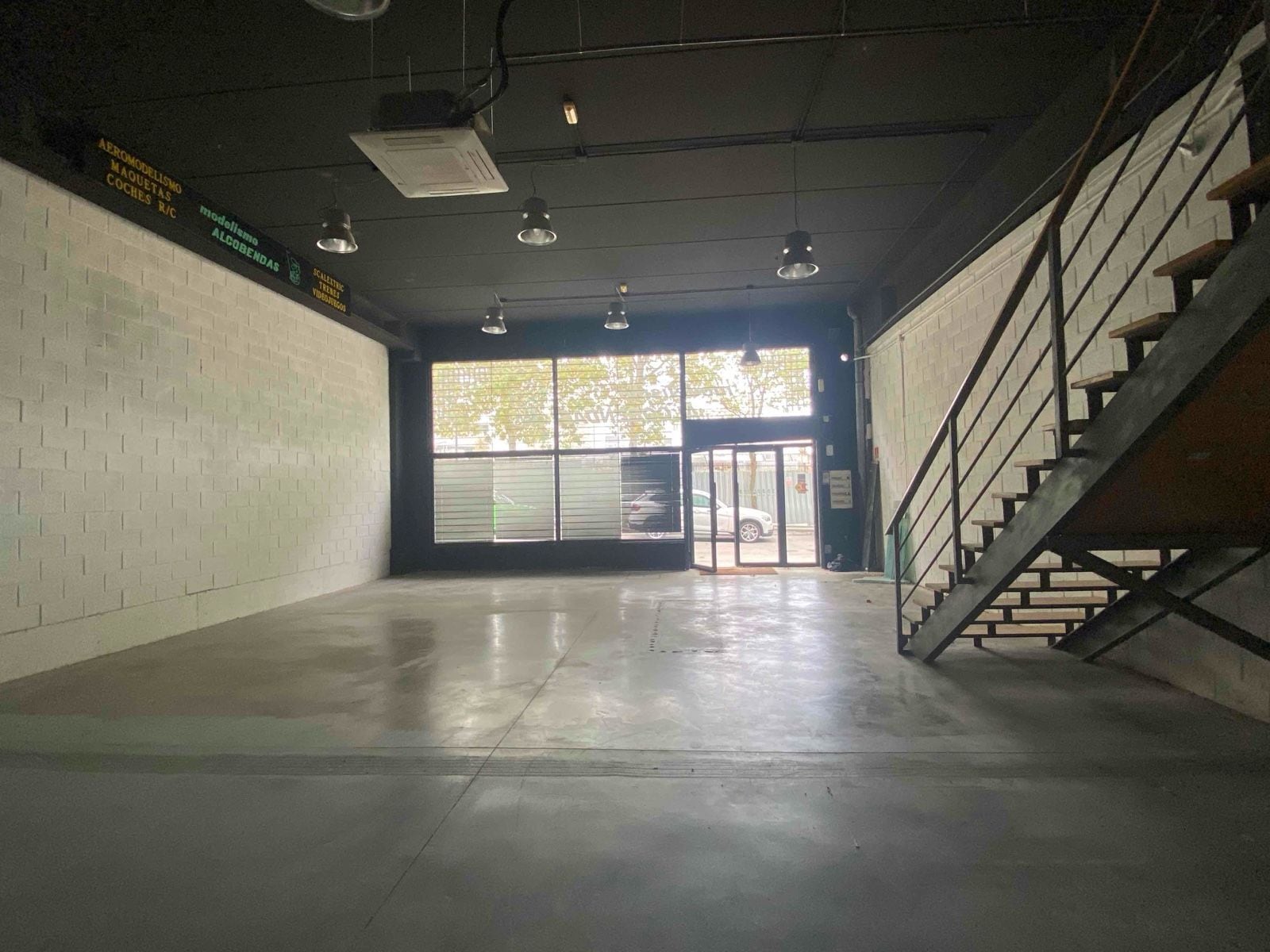 Retail in San Sebastián de los Reyes, Madrid to rent Interior Photo- Image 1 of 9