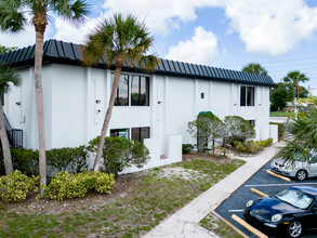 12945 Seminole Blvd, Largo, FL for rent Building Photo- Image 1 of 31