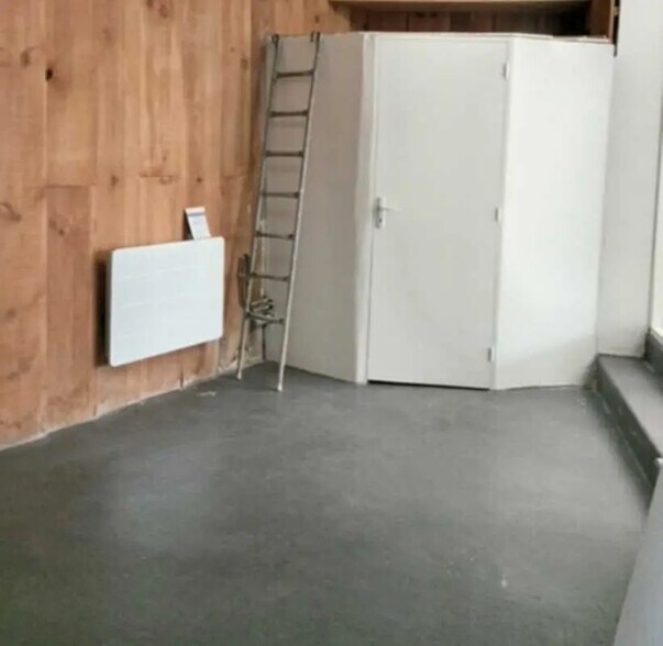 Retail in Paris for sale - Interior Photo - Image 2 of 6