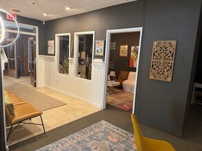 1985 Hendersonville Rd, Asheville, NC to rent Interior Photo- Image 2 of 10