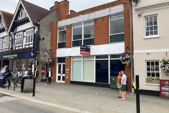 31 Market Pl, Wokingham to rent Building Photo- Image 1 of 2