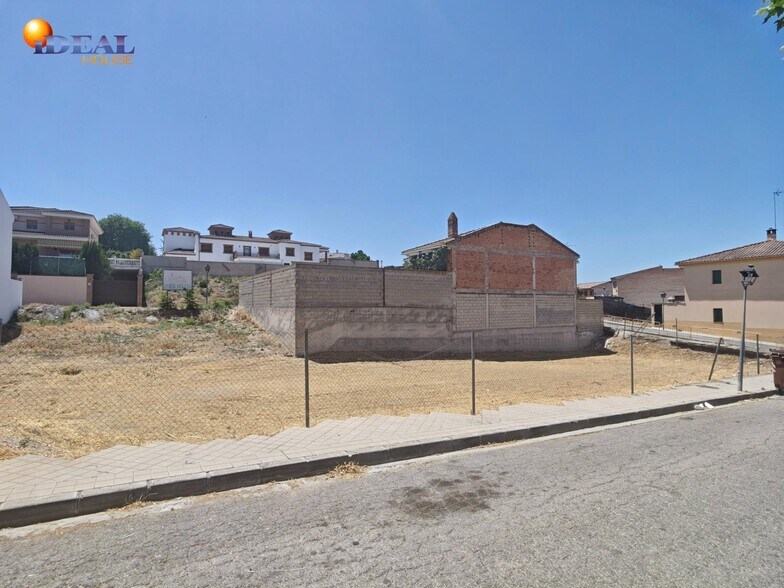 Calle Isaac Newton, 01, Láchar, Granada for sale - Building Photo - Image 2 of 10