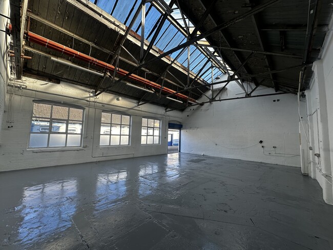 More details for Leagrave Rd, Luton - Industrial to Rent