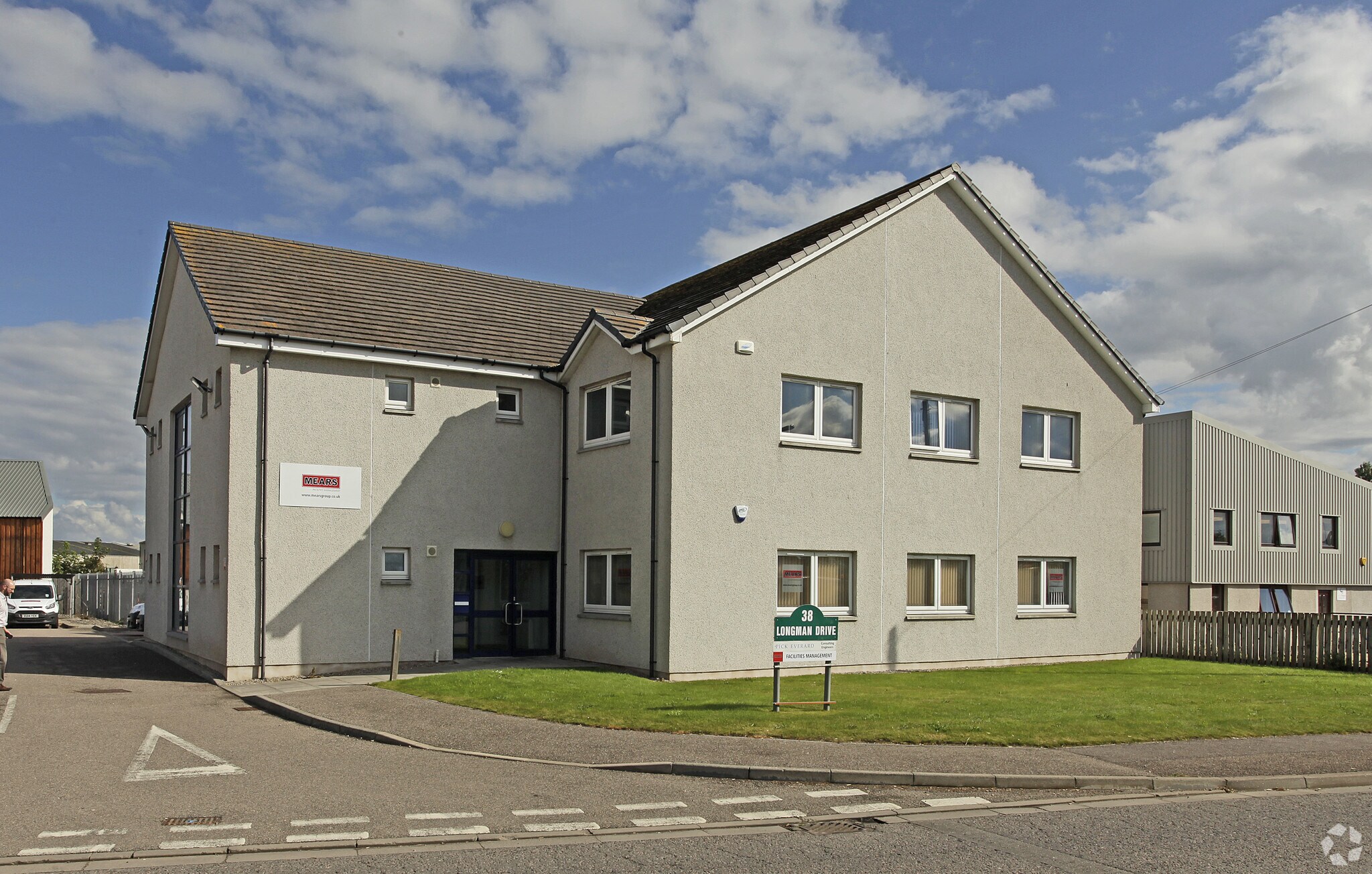 38 Longman Dr, Inverness for sale Primary Photo- Image 1 of 1