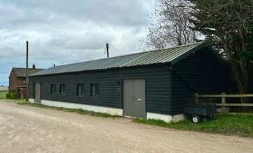 Sundon Rd, Toddington to rent Building Photo- Image 1 of 1