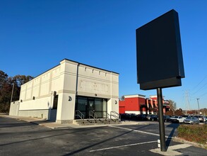 6903 Kingston Pike, Knoxville, TN for sale Building Photo- Image 1 of 1