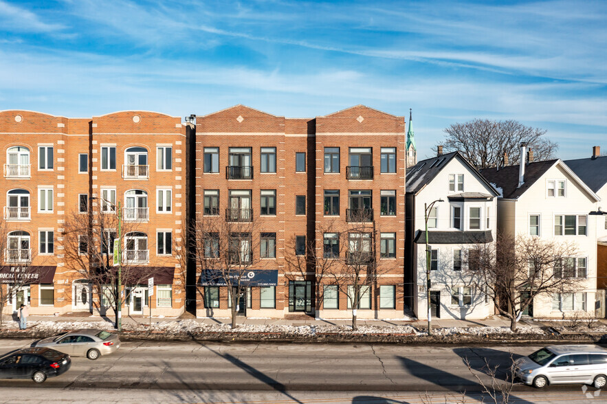 3011-3013 N Ashland Ave, Chicago, IL for sale - Building Photo - Image 1 of 1