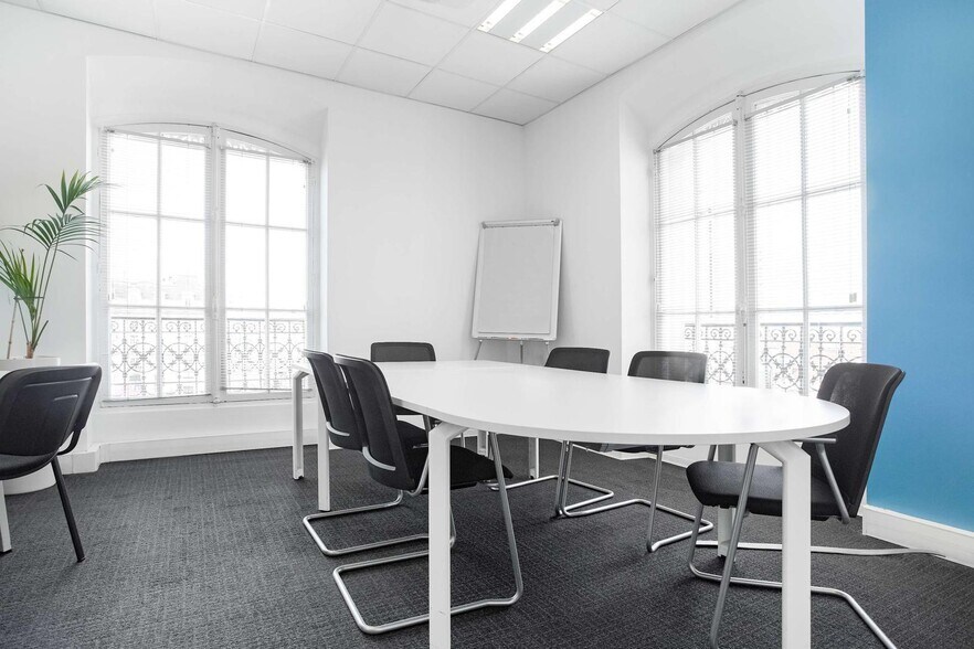 Office in Bordeaux to rent - Interior Photo - Image 3 of 5