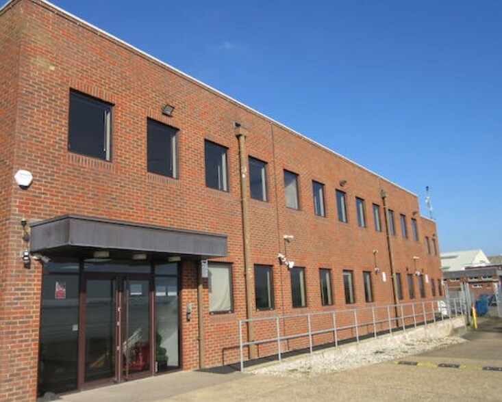 Stovolds Hl, Cranleigh for sale - Building Photo - Image 1 of 1