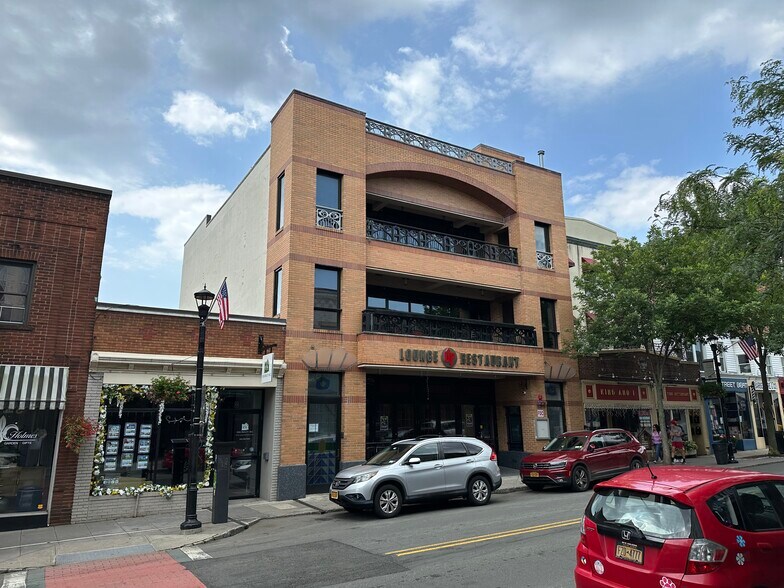 91 Main St, Nyack, NY for sale - Building Photo - Image 1 of 38