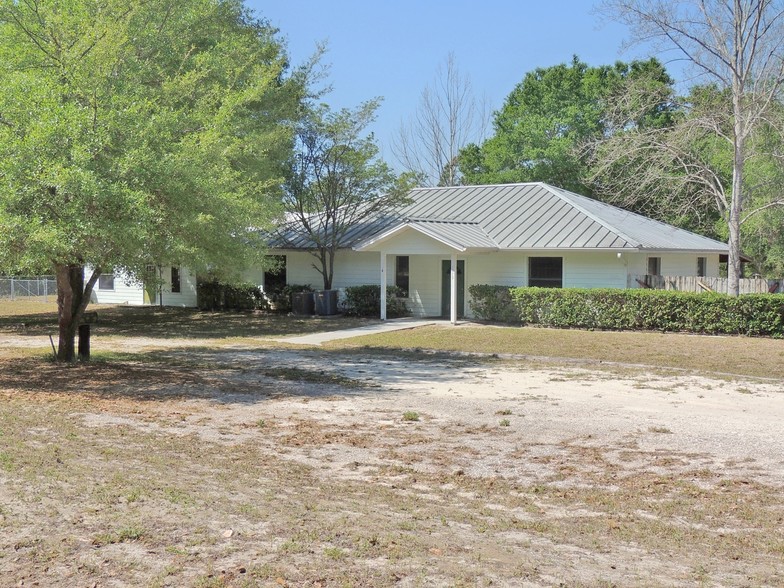 1079 Kushmer St, Bell, FL for sale - Primary Photo - Image 1 of 1