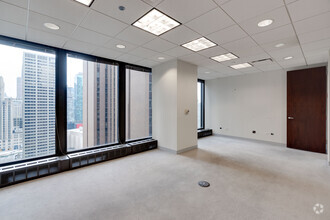 233 N Michigan Ave, Chicago, IL for rent Interior Photo- Image 2 of 6