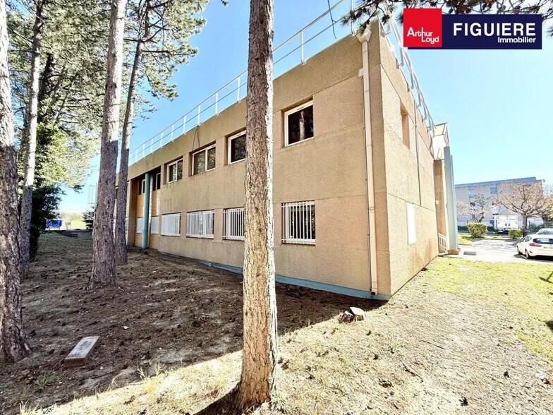 2 Voie D'Espagne, Vitrolles to rent - Building Photo - Image 3 of 14