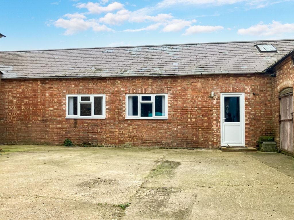 Wood Vw, Huntingdon to rent Building Photo- Image 1 of 2