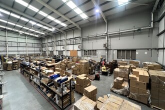 Eastways, Witham to rent Interior Photo- Image 2 of 3