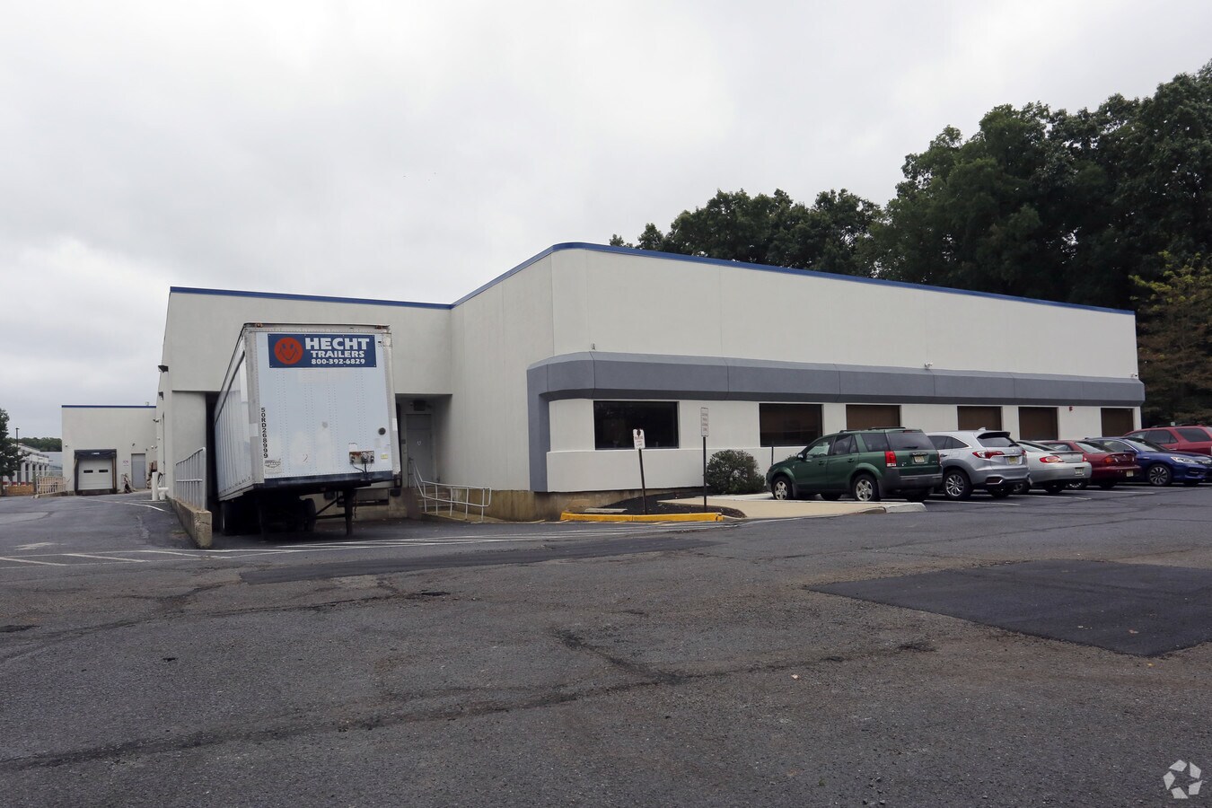 117 Docks Corner Rd, Dayton, NJ 08810 UK