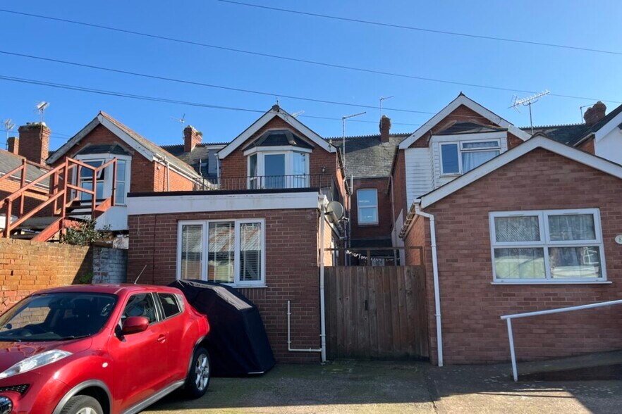 83 Exeter Rd, Exmouth for sale - Building Photo - Image 2 of 2