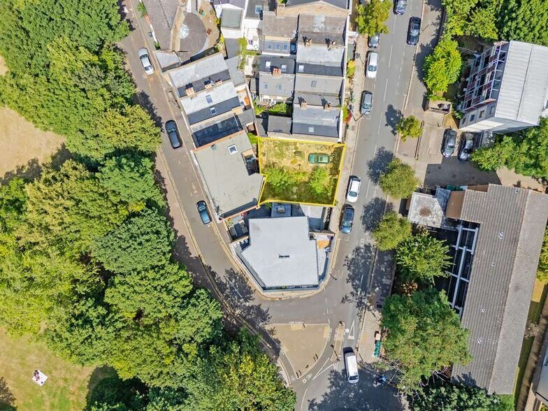 94 Larkhall Lane, London for sale - Building Photo - Image 3 of 6