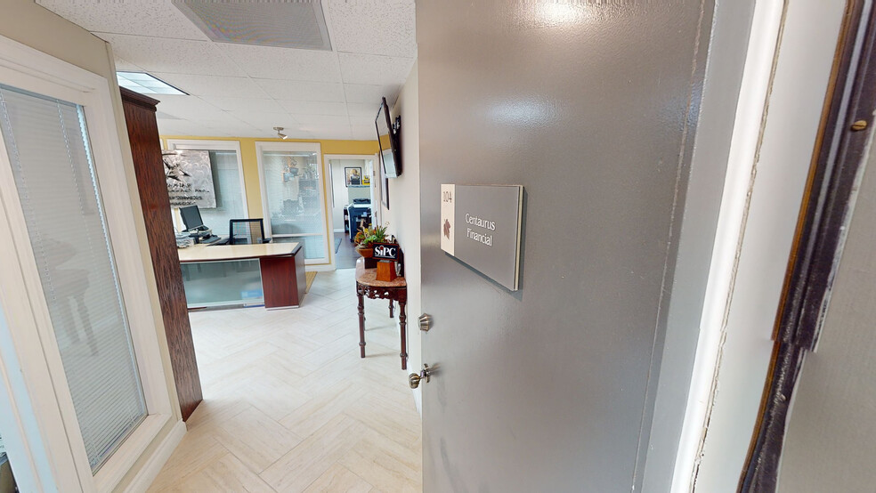 2900 Bristol St, Costa Mesa, CA for sale - Interior Photo - Image 1 of 13