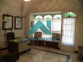 Retail in Cáceres, Cáceres to rent Interior Photo- Image 1 of 3