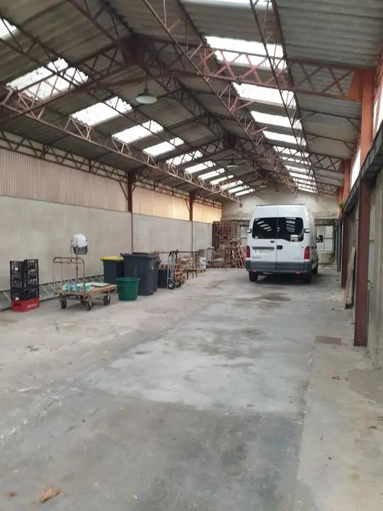 Vente Local d'activités 1 251 m² - Photo 1