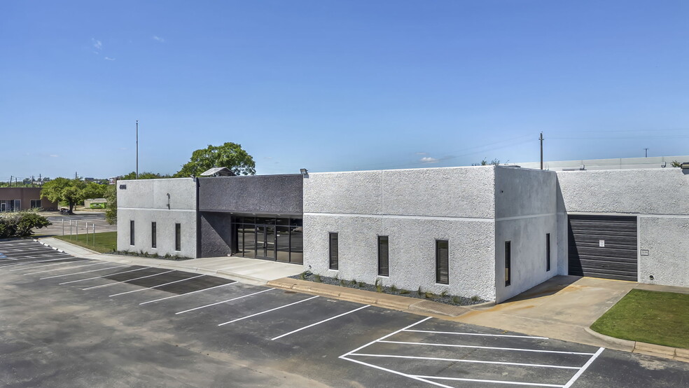 4806 Commercial Park Dr, Austin, TX for rent - Building Photo - Image 1 of 8