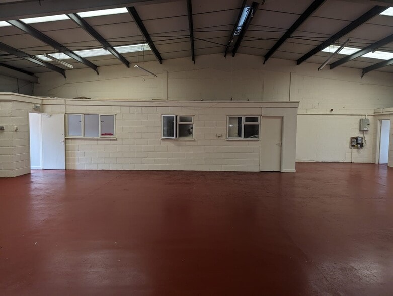 12a Bowen Industrial Estate, Aberbargoed to rent - Building Photo - Image 3 of 11