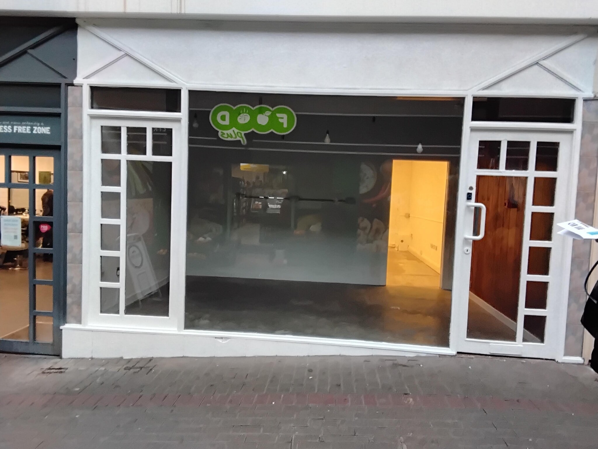 2 Fogg St, Newcastle Under Lyme to rent Interior Photo- Image 1 of 1