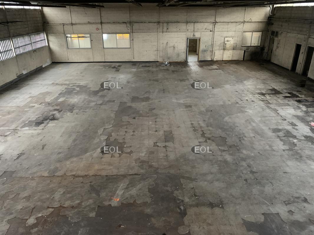 Light Industrial in Palaiseau for sale Interior Photo- Image 1 of 5