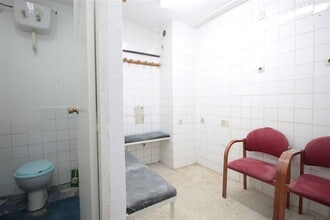 Retail in Madrid, Madrid to rent Interior Photo- Image 2 of 3
