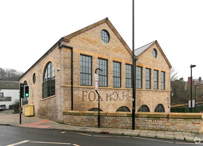 1 Fox Valley Way, Stocksbridge for sale - Primary Photo - Image 1 of 1