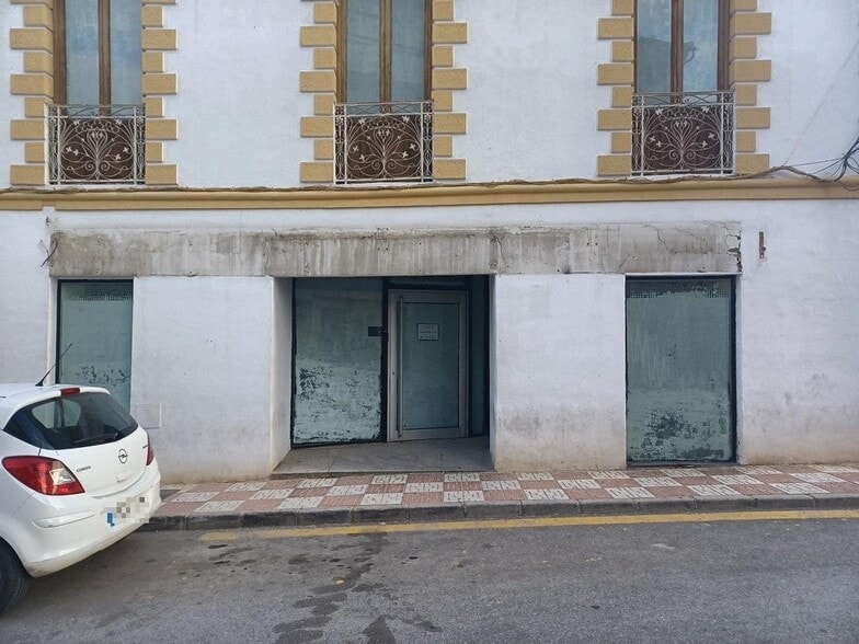 Calle Eras Bajas (Pinos Puente), 11, Pinos Genil, Granada for sale - Building Photo - Image 3 of 18