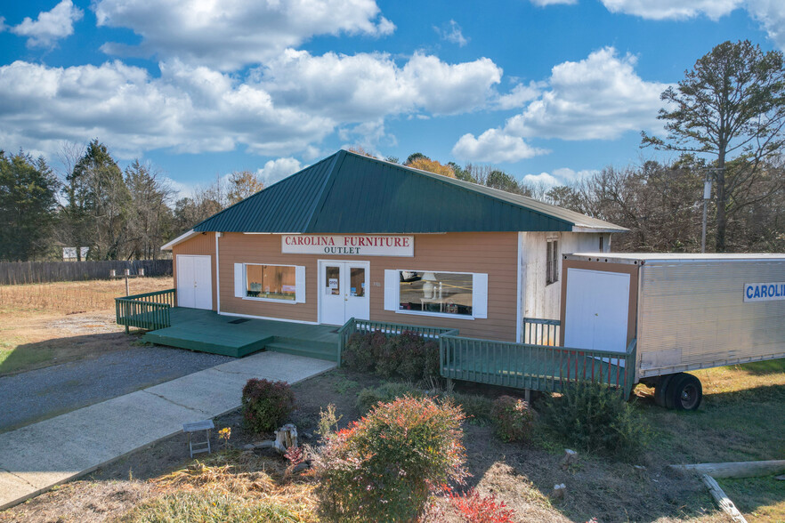 3506 Springs Rd, Hickory, NC for sale - Primary Photo - Image 1 of 43