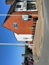 114 Hagley Rd, Stourbridge to rent Building Photo- Image 1 of 8