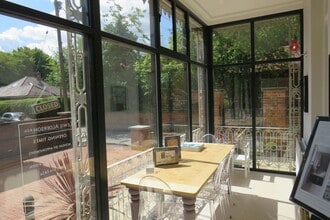 High St, Hartley Wintney to rent Interior Photo- Image 2 of 7