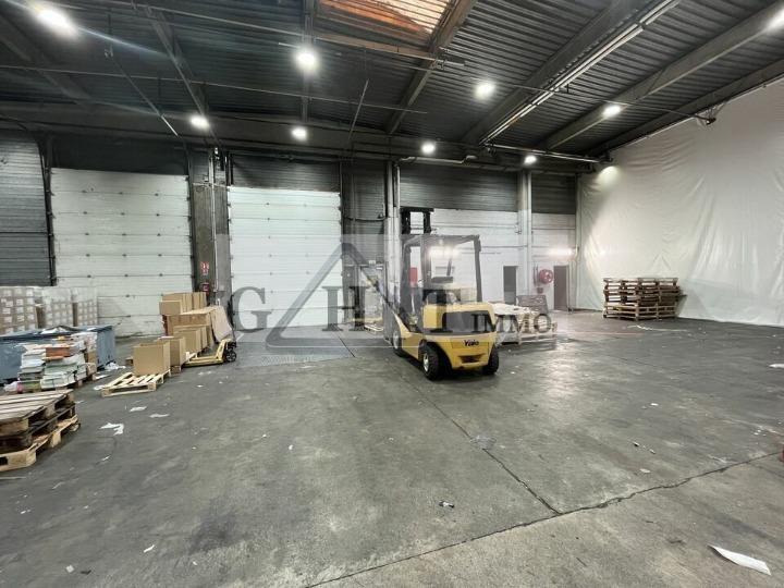 Industrial in Gonesse to rent - Interior Photo - Image 3 of 4