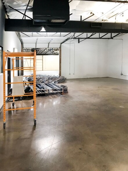 2007 Farrington St, Dallas, TX to rent - Building Photo - Image 2 of 8