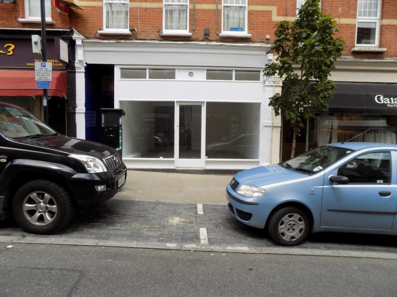 24 Leopold Rd, London to rent - Building Photo - Image 2 of 2