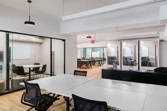 184 Fifth Ave, New York, NY for sale Interior Photo- Image 1 of 1