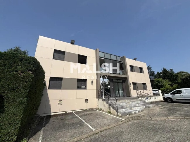 Vente Bureaux 71 m²
