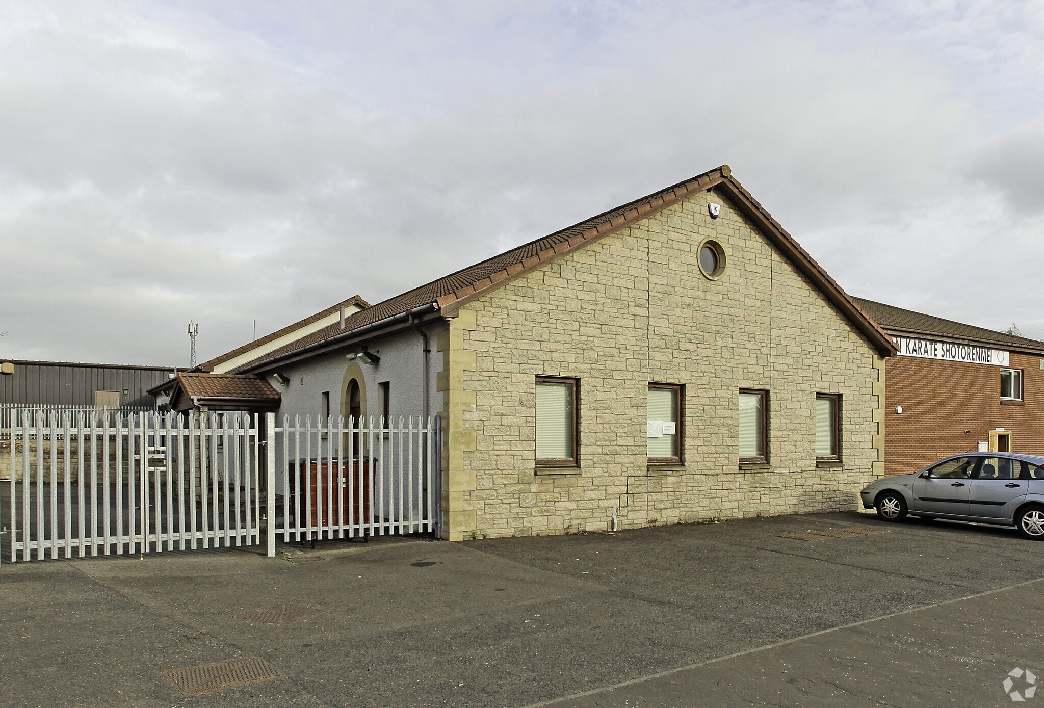 Dickson St, Dunfermline for sale Primary Photo- Image 1 of 1