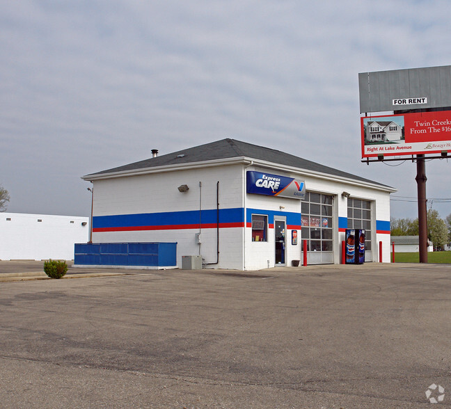 1323 S Dayton Lakeview Rd, New Carlisle, OH for sale - Primary Photo - Image 1 of 1