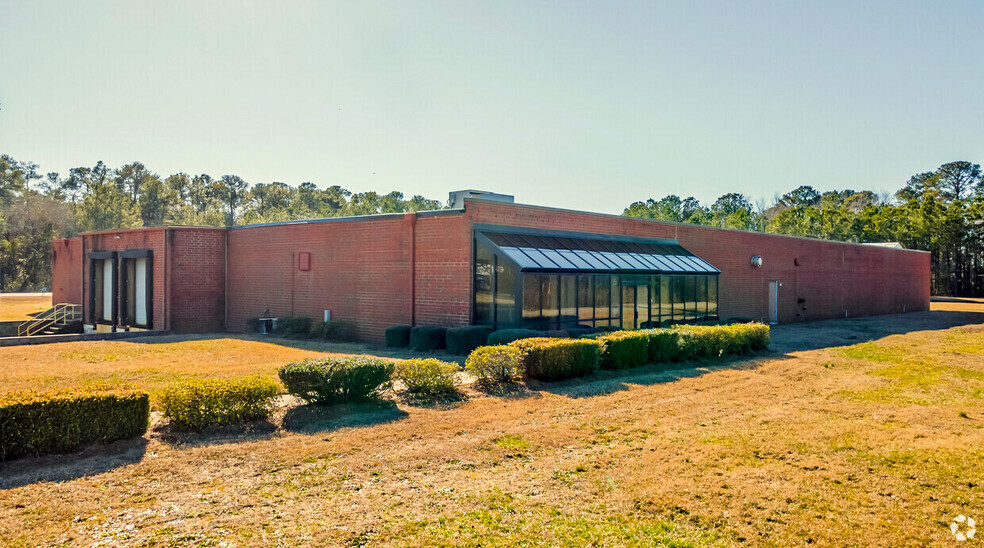 100 W New St, Pink Hill, NC for sale - Building Photo - Image 1 of 1