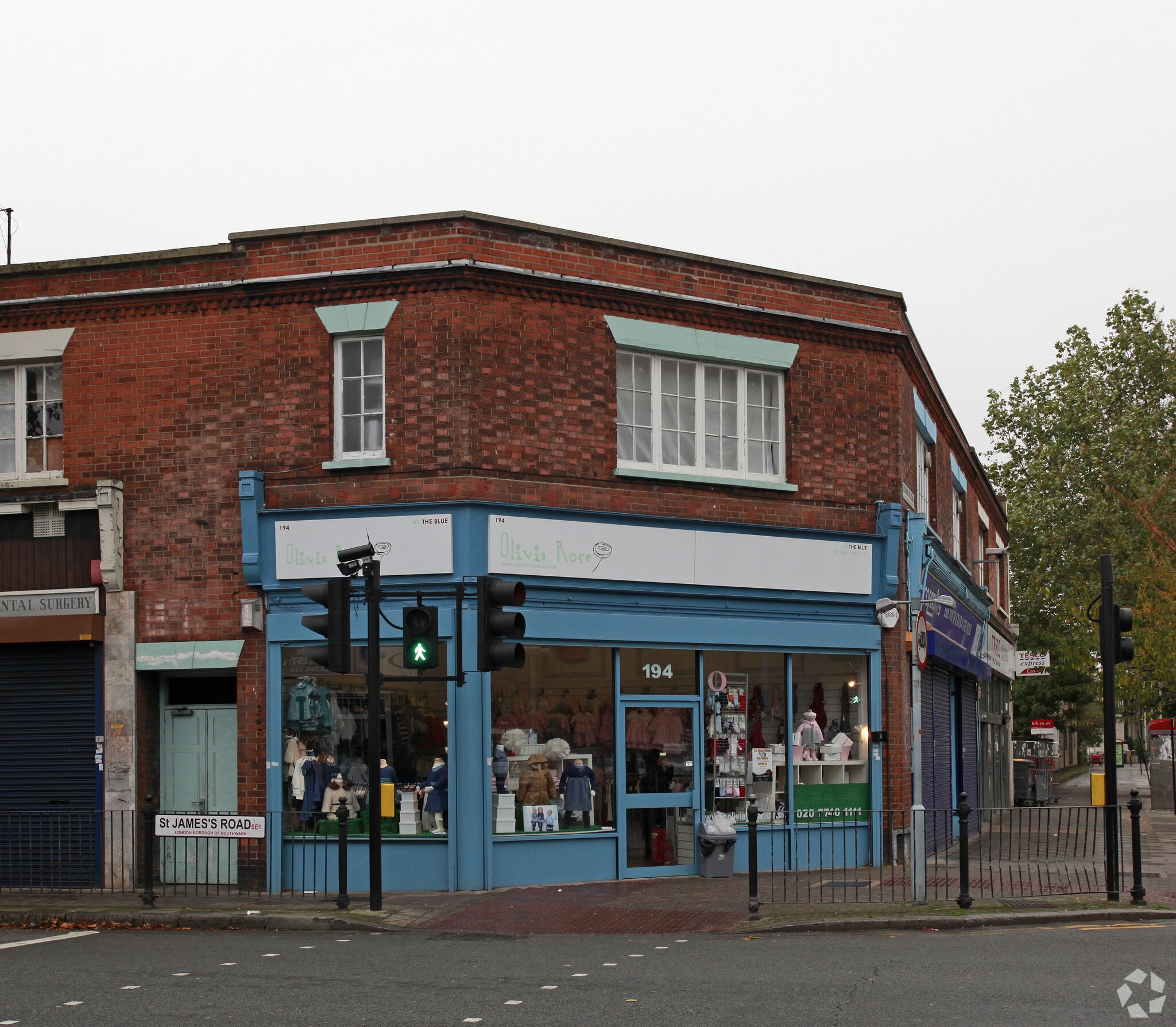 194-194A Southwark Park Rd, London to rent Primary Photo- Image 1 of 5