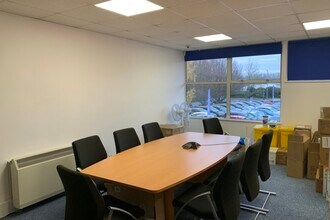 1-4 Manaton Ct, Exeter to rent Interior Photo- Image 2 of 2