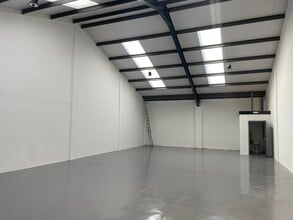 Moorside, Colchester to rent Interior Photo- Image 1 of 2