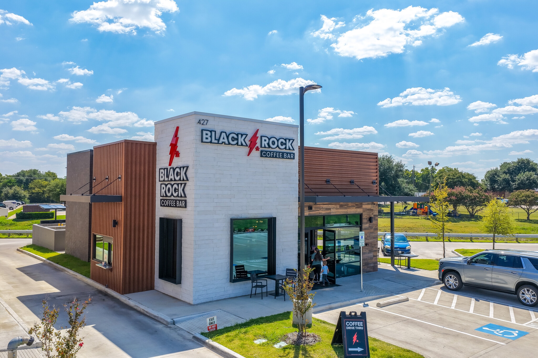 427 Wilshire blvd, Burleson, TX for sale Building Photo- Image 1 of 7