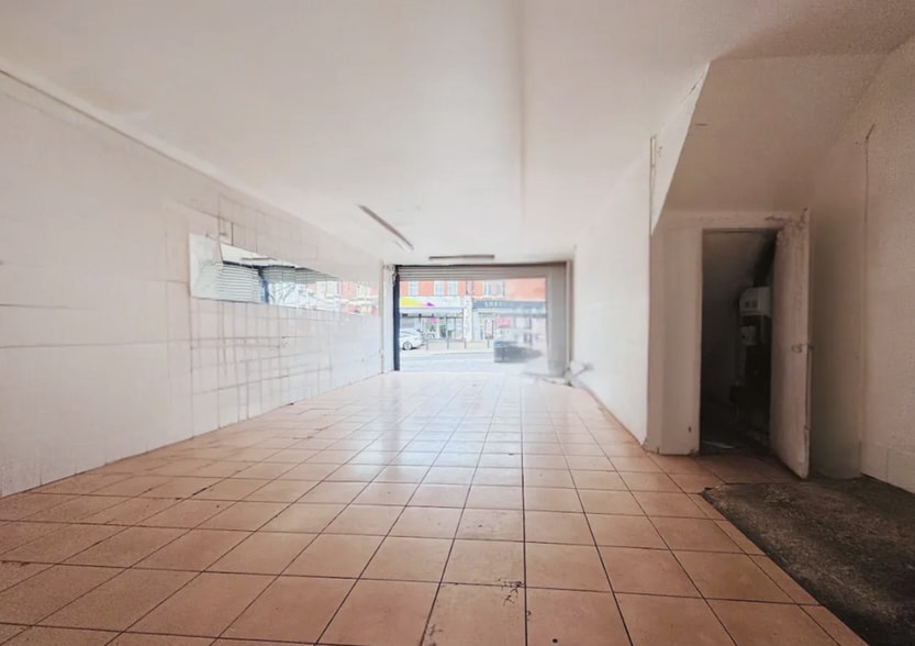 25 Craven Park Rd, London to rent - Interior Photo - Image 2 of 8