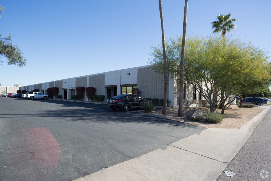 10201 N 21st Ave, Phoenix, AZ for rent - Primary Photo - Image 1 of 6